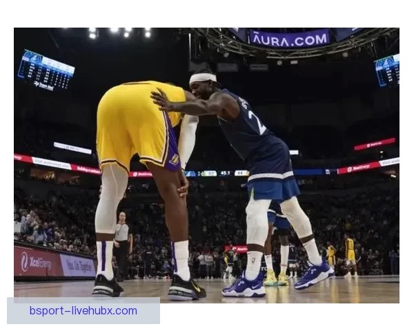 湖人双核受伤风雨飘摇詹姆斯孤身扛旗再现王者本色紫金军团命悬一线